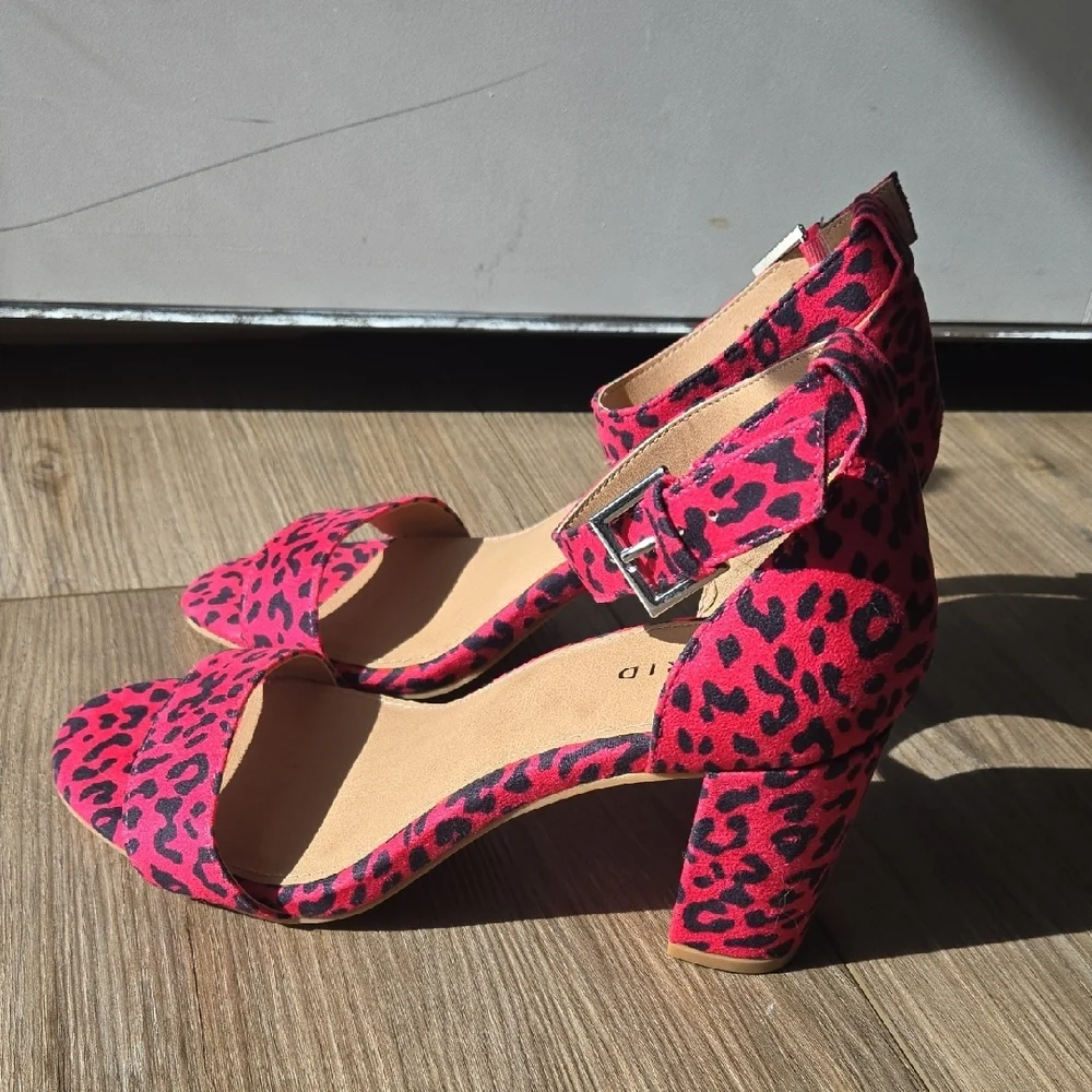 Torrid Hot Pink Leopard Print Heeled Open Toe Shoe - Picture 1 of 8